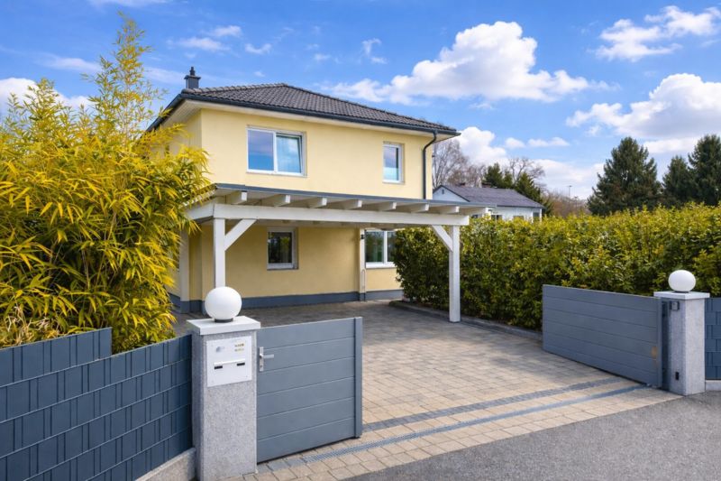 CHARMANT | Stilvolle Familienvilla in Bestlage von Pörtschach am Wörthersee